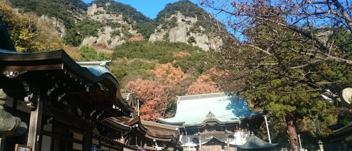 八栗寺と五剣山